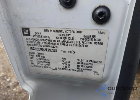 2002 Chevrolet Silverado 2500Hd from USA, damaged, VIN 1GCHC24U42E296228